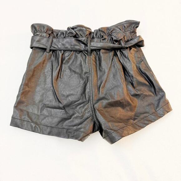 TGLA Rouched Pager Bag Waist Faux Leather Shorts Size M - Picture 2 of 6